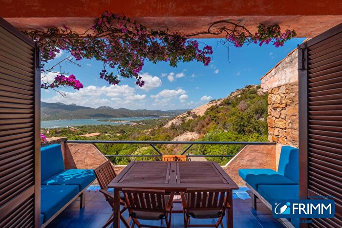 Appartamento trilocale in vendita in Via Stazzu Bide Snc, Olbia