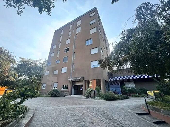 Appartamento trilocale in vendita in Viale Vittorio Veneto, Gallarate
