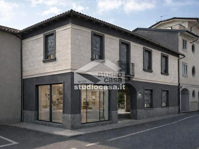 Appartamento trilocale in vendita in Via XXV Maggio, Caravaggio