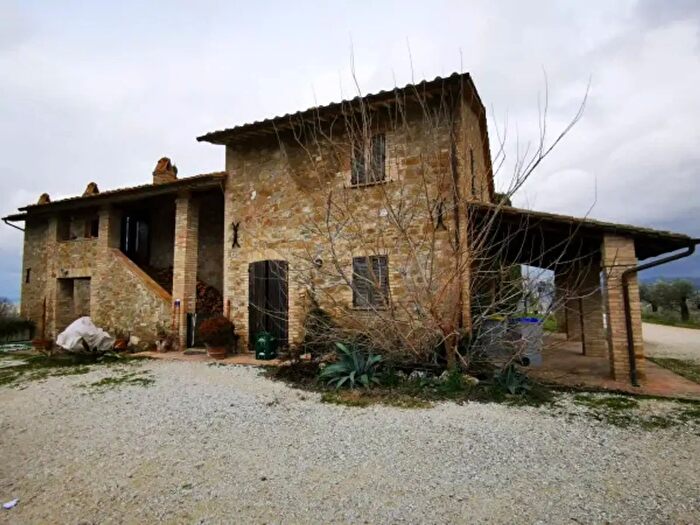Casa con 6 locali in vendita in Via San Quirico, Bettona