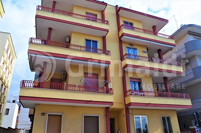 Appartamento con 5 locali in vendita in Via Pascoli, Gallipoli