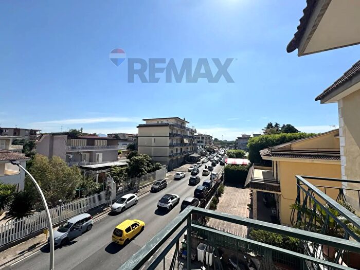 Appartamento quadrilocale in affitto in Corso Europa, Melito Di Napoli