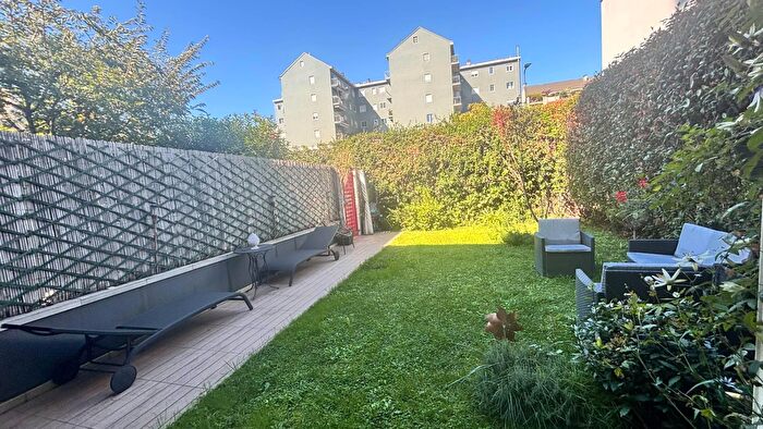 Appartamento trilocale in affitto in Via Parravicini, Milano