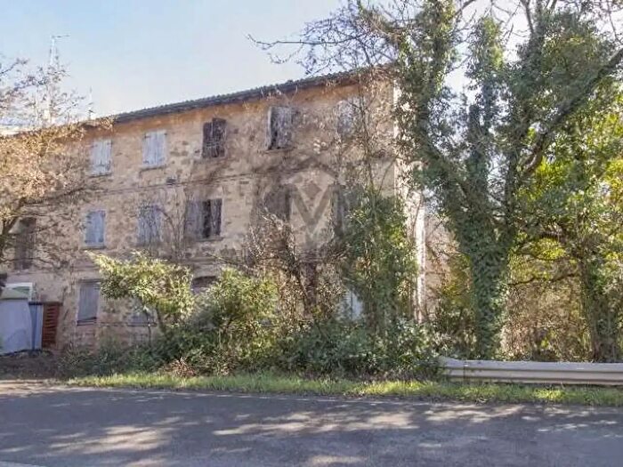 Casa con 8 locali in vendita in Scandiano