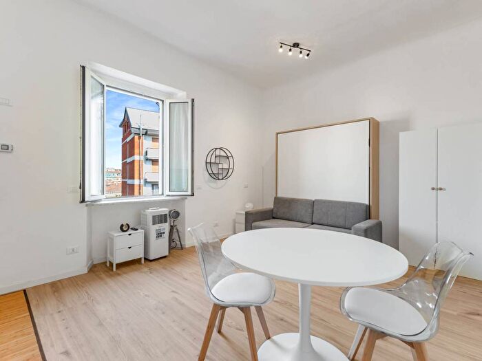 Appartamento monolocale in affitto in Via Giovanni Battista Varé, Bovisa, Milano