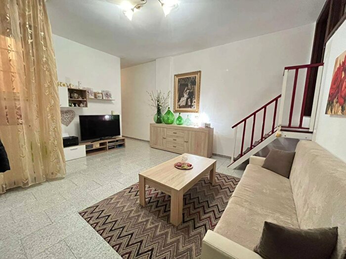 Appartamento trilocale in vendita in Via Ettore Cimarosa, Francavilla Fontana