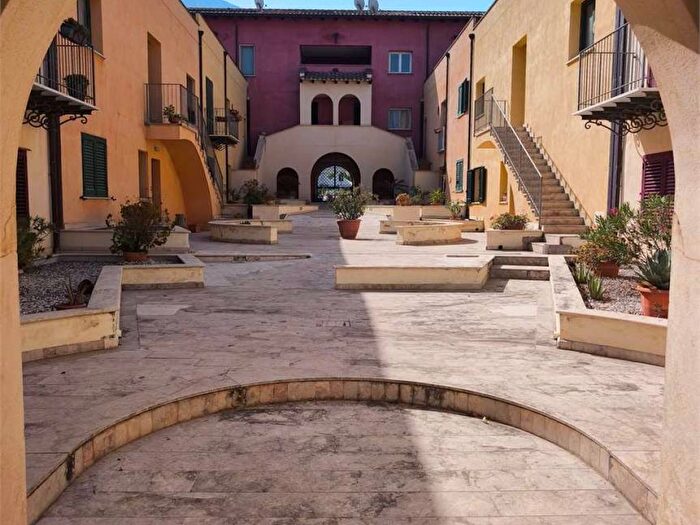 Appartamento trilocale in affitto in via nazionale, Centro, Cinisi