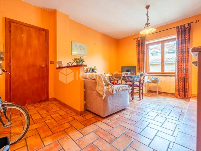 Appartamento trilocale in vendita in Via Flavio Stilicone, Roma