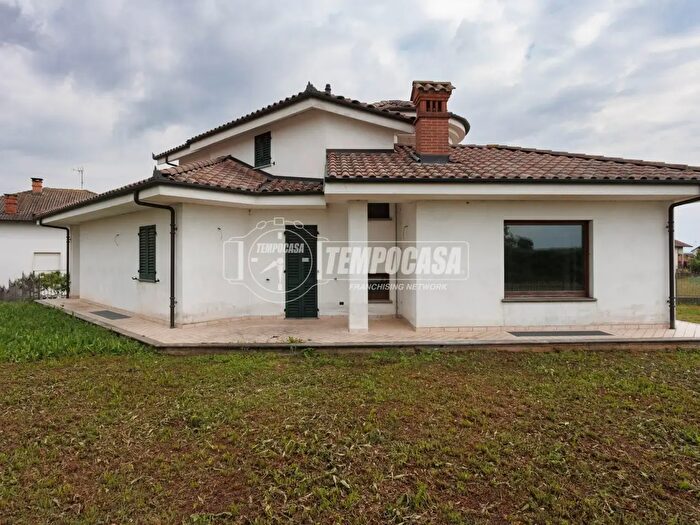 Appartamento con 7 locali in vendita in Via Salmour, Trinita