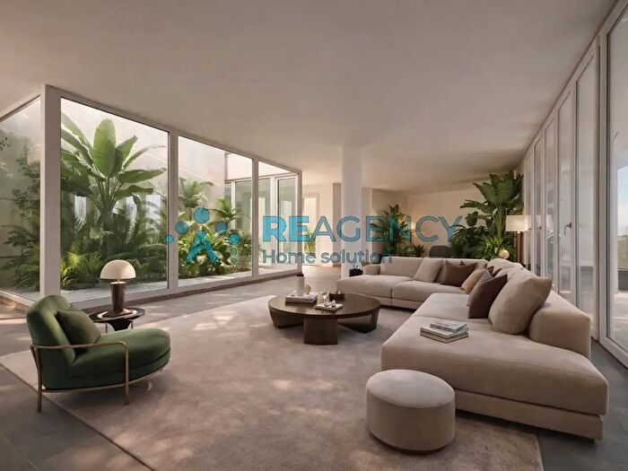 Appartamento con 5 locali in vendita in Via Istria, Schio