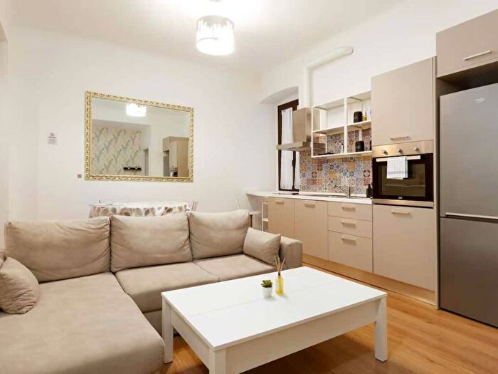 Appartamento bilocale in affitto in Piazza Tra I Rivi, Roiano, Trieste