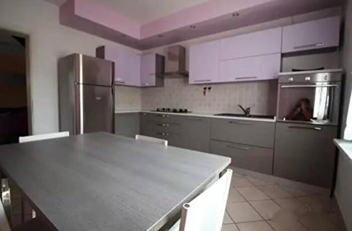 Appartamento con 5 locali in vendita in Via Pomposa, Mesola