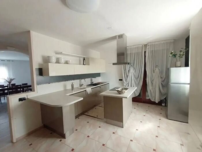 Casa con 9 locali in vendita in Boscochiaro Via Boscochiaro, Cavarzere