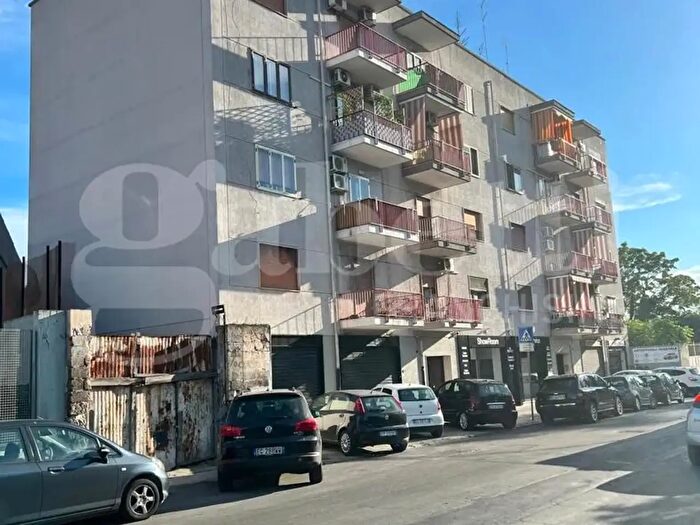 Appartamento trilocale in vendita in Via Porto Mercantile Snc, Taranto
