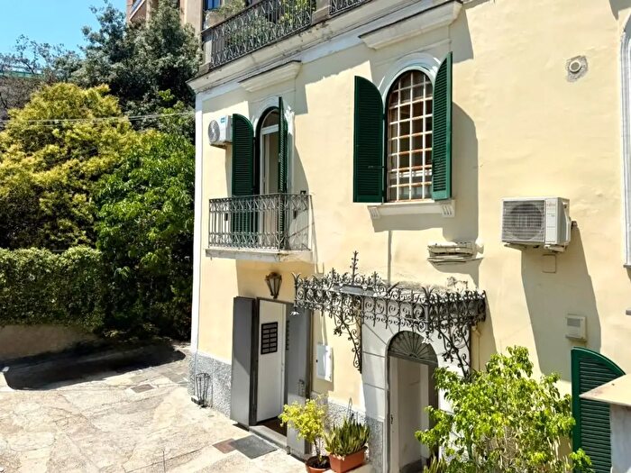 Casa quadrilocale in affitto in Corso Vittorio Emanuele, Napoli