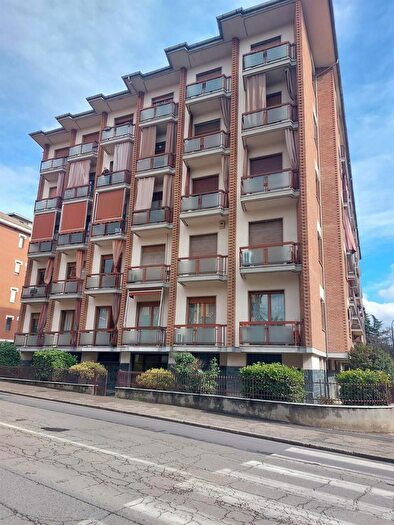 Appartamento con 5 locali in vendita in Via Conte Verde, Asti