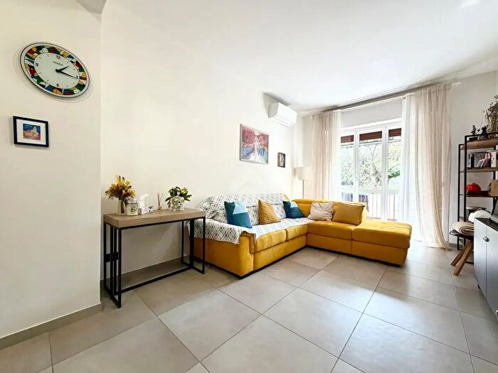 Appartamento trilocale in vendita in Viale Pio VII, Genova