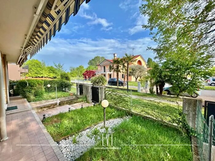 Appartamento trilocale in vendita in Via Don Lino De Biasi, San Dona Di Piave