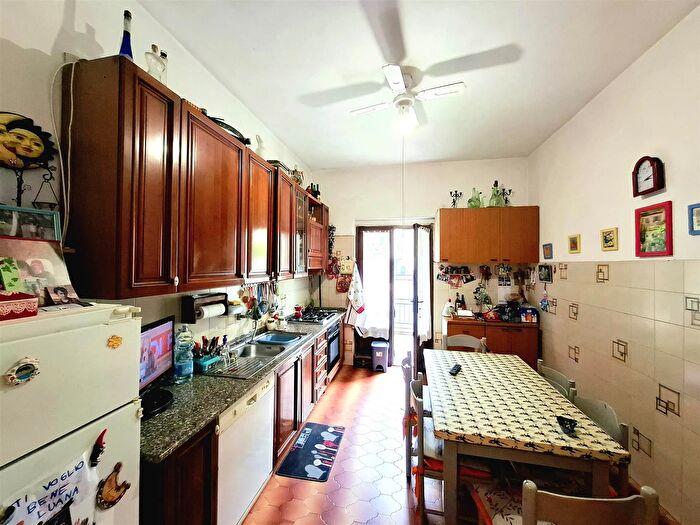 Appartamento quadrilocale in vendita in Calenzano