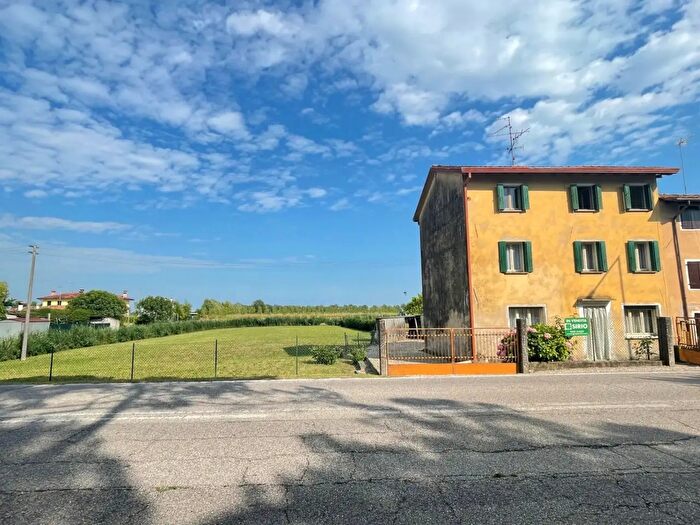 Casa con 5 locali in vendita in Via Mocenigo, Fossalta Di Portogruaro