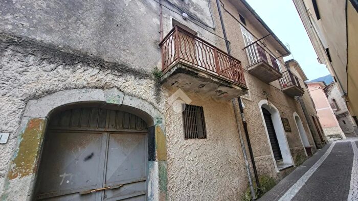 Casa bilocale in vendita in Via Indipendenza, Pannarano