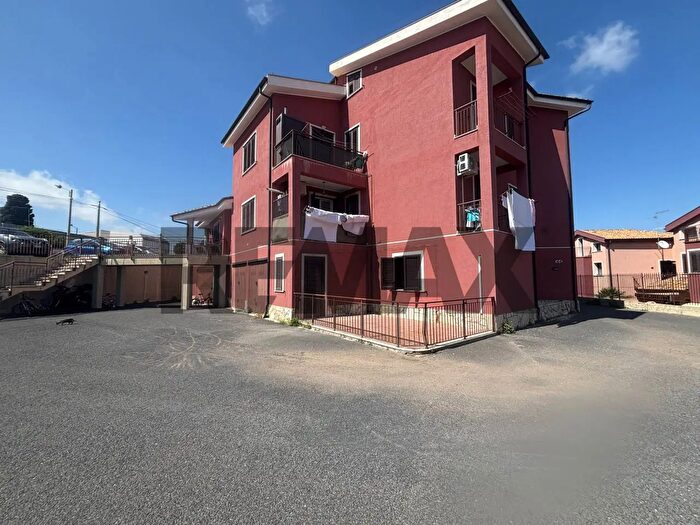 Appartamento quadrilocale in vendita in Via Enna, Melilli