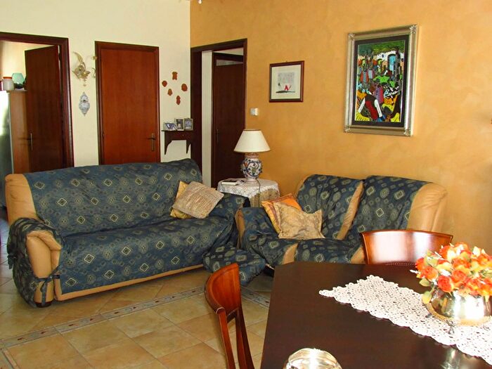 Appartamento con 6 locali in vendita in Via Giordano Bruno Sciacca, Sciacca