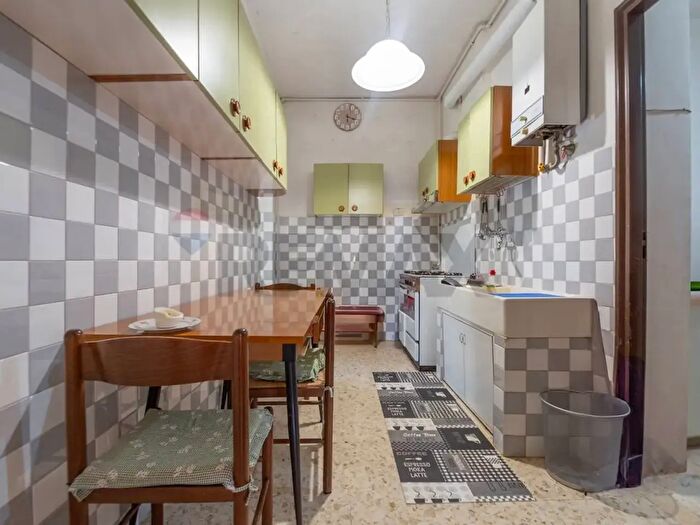 Appartamento quadrilocale in vendita in Via Pietro Falco, Chieti