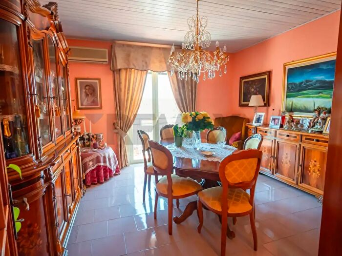 Appartamento con 7 locali in vendita in Giuseppe di Vittorio, Misterbianco