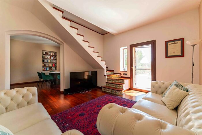 Casa con 8 locali in vendita in Via dei Giardini Cefalu, Cefalu