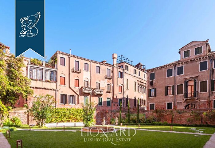 Appartamento quadrilocale in vendita in Venezia