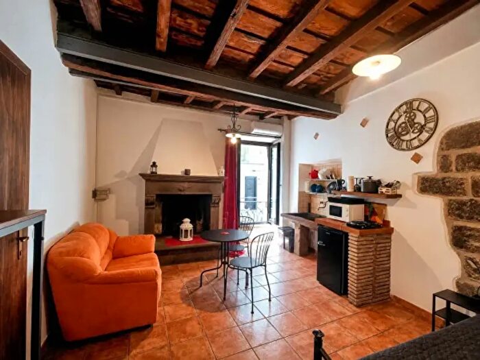 Appartamento monolocale in vendita in Via Malatesta, Viterbo