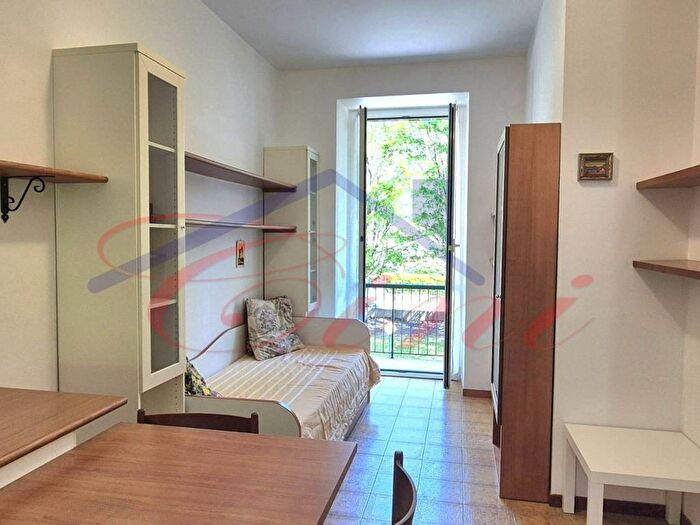 Appartamento bilocale in affitto in Via Giuseppe Mazzini, Centro, Ballabio