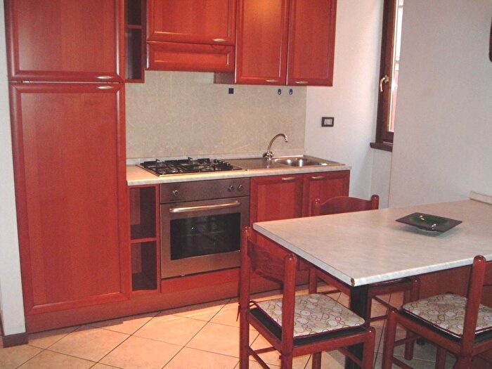 Appartamento monolocale in affitto in Vicolo Noli, Centro, Alzano Lombardo