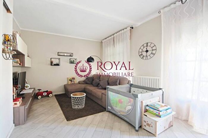 Appartamento trilocale in vendita in Via dei Cavalieri, Livorno