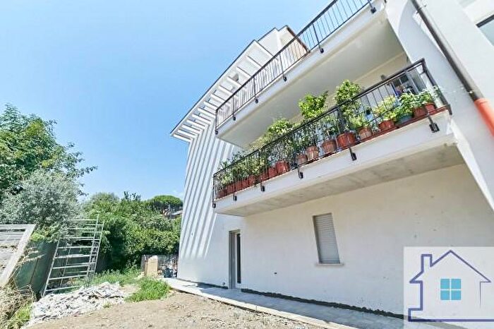 Appartamento quadrilocale in vendita in Viale Vittorio Veneto, Frascati