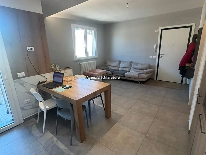 Appartamento quadrilocale in vendita in Montelabbate