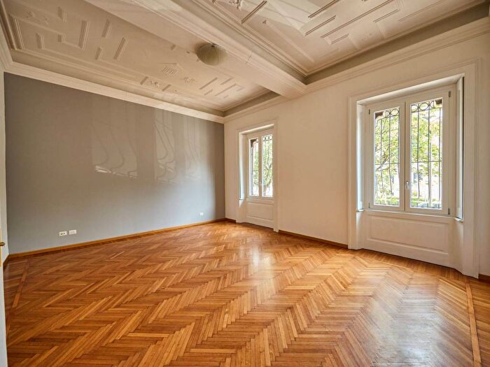 Appartamento trilocale in affitto in Via Elba, Washington, Milano