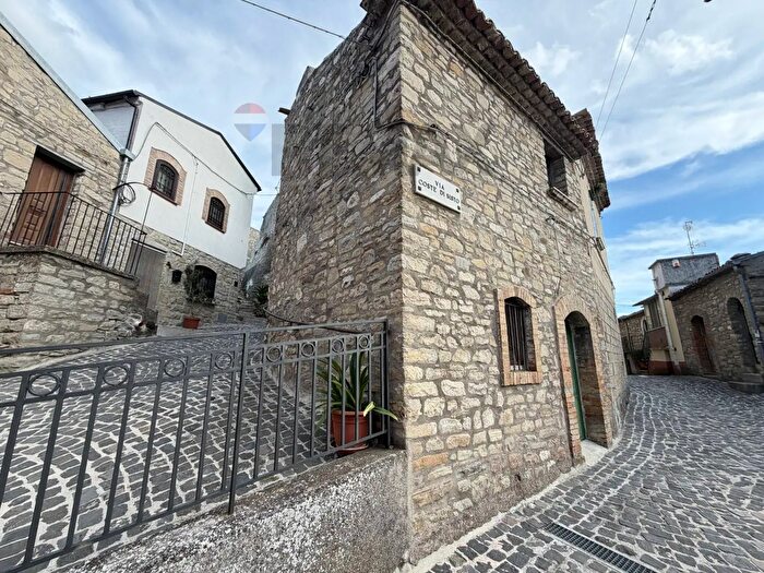 Casa con 5 locali in vendita in Via Coste d Sisto, Casalciprano