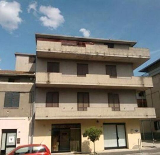 Appartamento con 5 locali in vendita in Via Assisi, Bettona