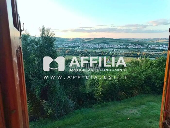 Casa con 7 locali in vendita in Via Santa Lucia, Maiolati Spontini