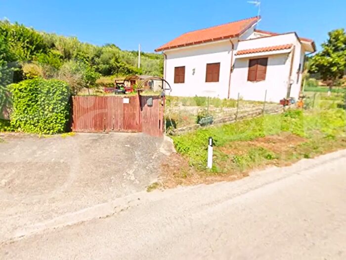 Casa con 5 locali in vendita in Via San Pantaleone, Pianella