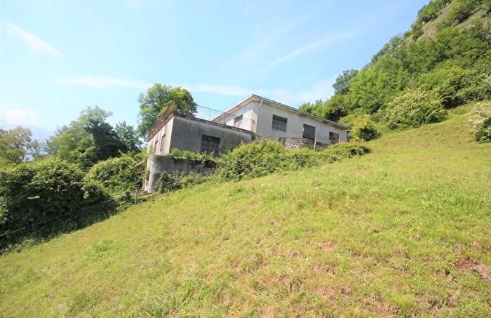 Casa bilocale in vendita in Via per Rogaro Tremezzina Panoramico, Tremezzina