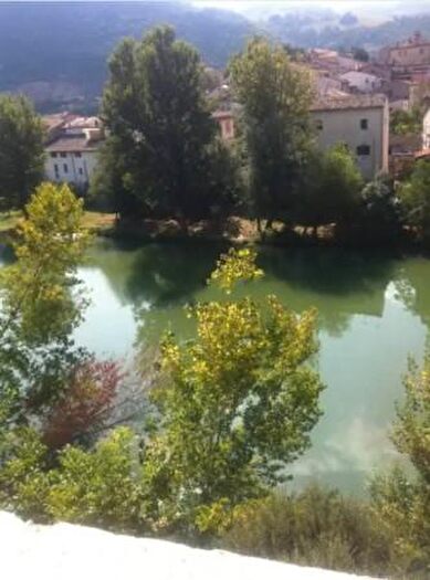 Appartamento trilocale in vendita in Via Umberto I, Fossombrone