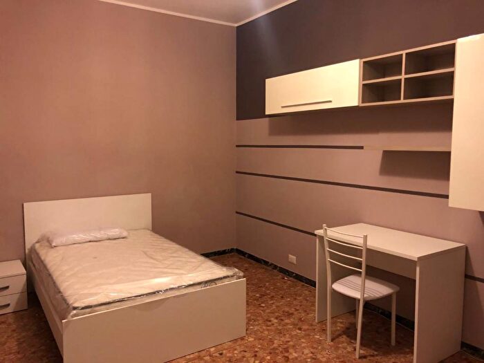 Appartamento monolocale in affitto in Via Guglielmo Oberdan, Borgo Piave Corso Europa Zona Ferrero, Alba