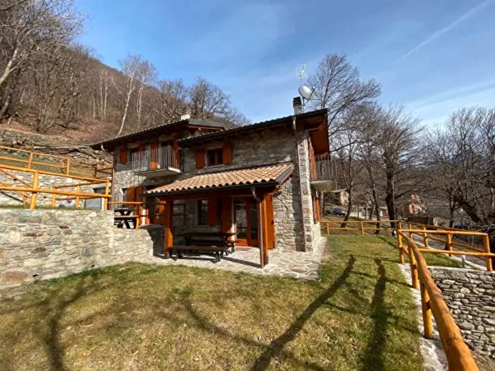 Casa trilocale in affitto in Strada per San Bartolomeo, Sorico