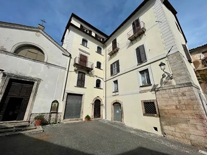 Appartamento trilocale in vendita in Ferentino