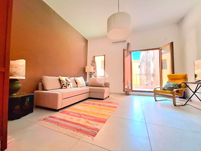 Appartamento trilocale in vendita in Via Fondaco San Paolo, Napoli