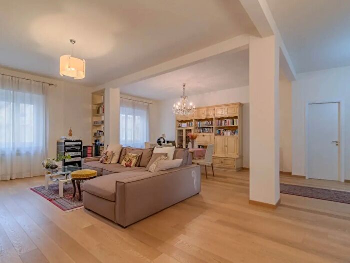 Appartamento quadrilocale in vendita in Via degli Orti, Albenga