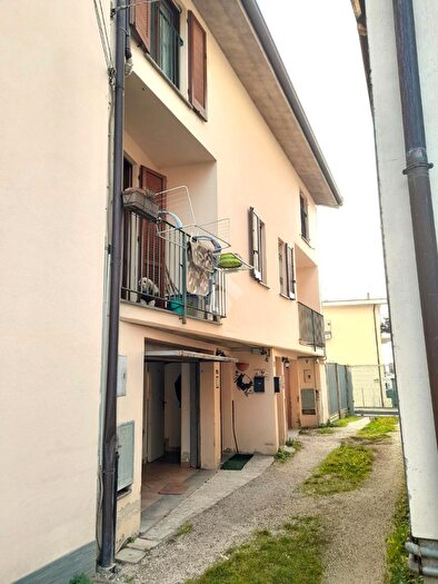 Casa trilocale in vendita in Via Monte Sabotino, Inverigo